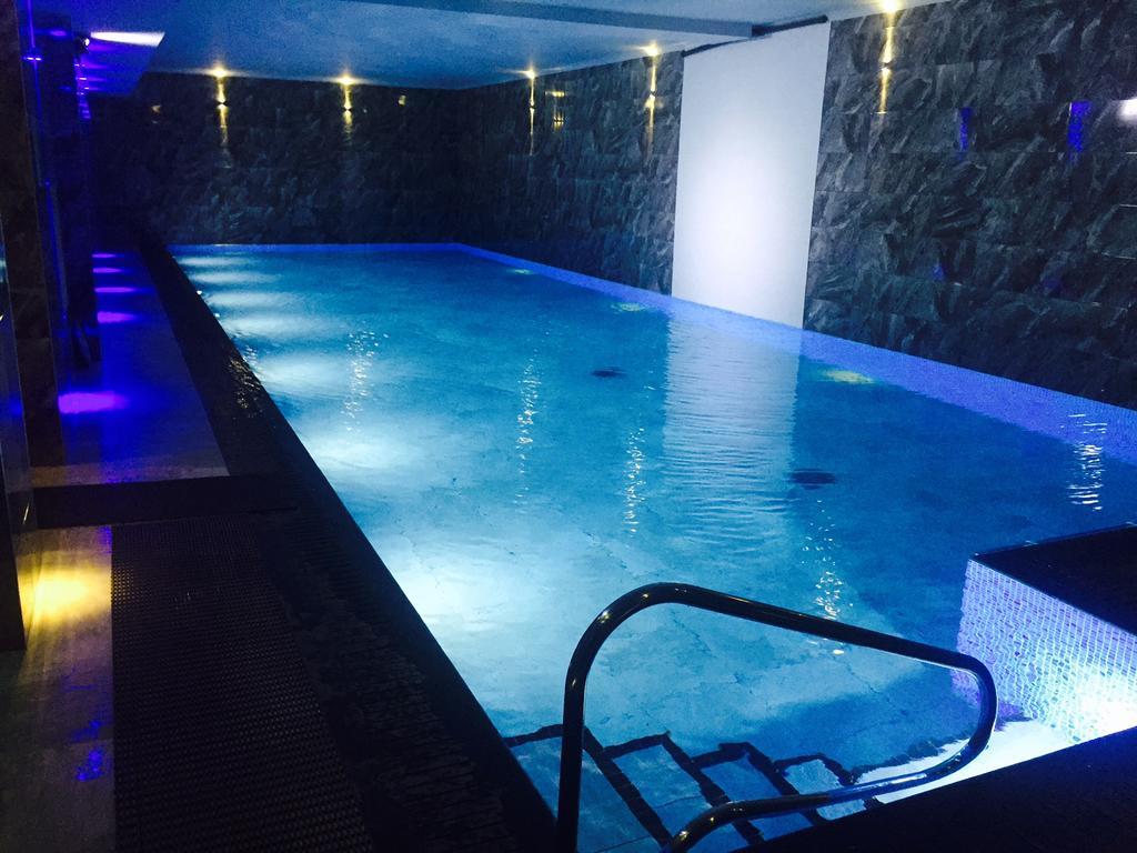 The Howbeck & The Retreat Incl Off-Site Health Club And Parking Ev Point Available Windermere Eksteriør billede
